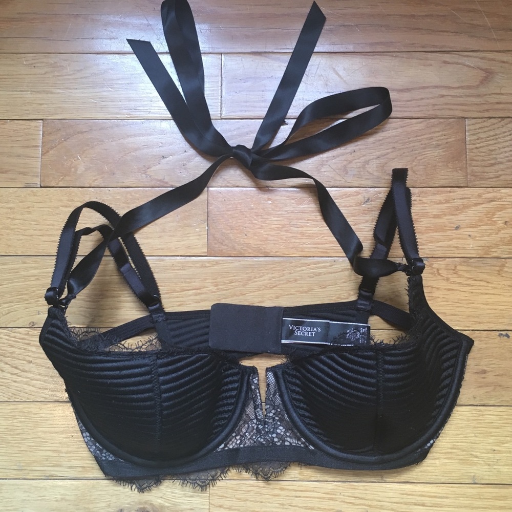 Sexy Black Victoria Secret Bra 34D